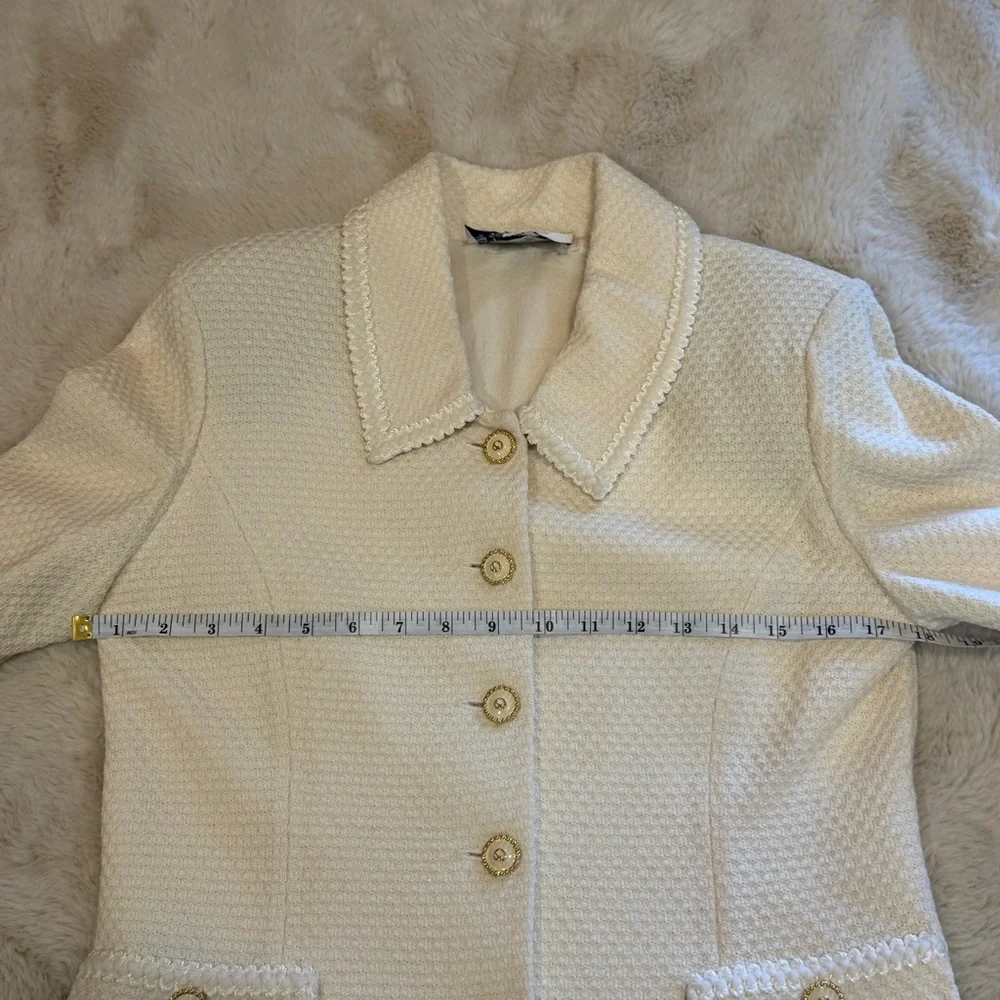 St. John Collection Cream Knit Jacket and Skirt Set - Picture 10 of 16